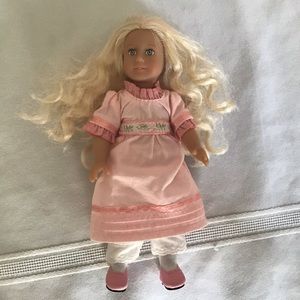 Caroline American girl mini doll